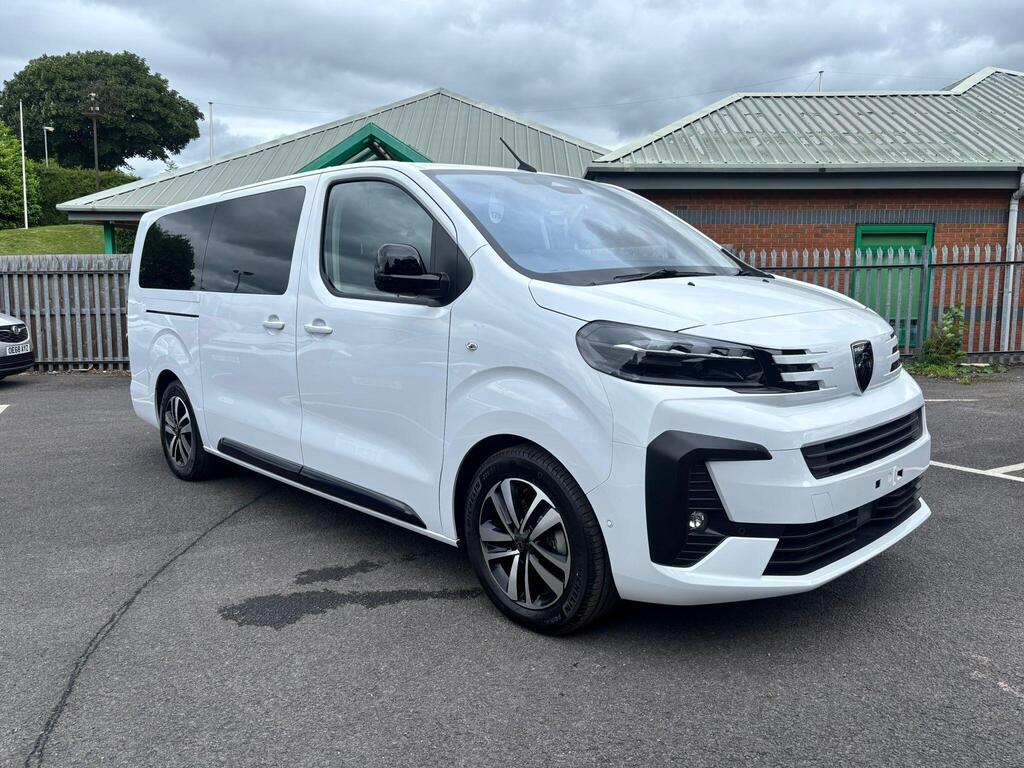 Peugeot e-Traveller