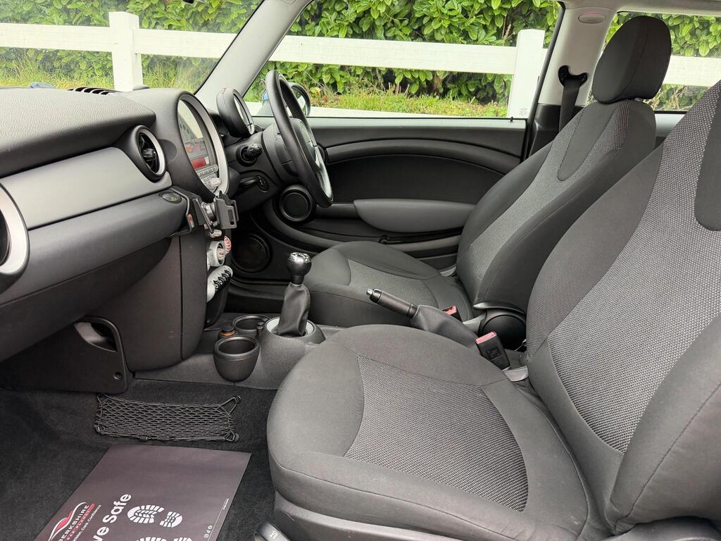 2007 MINI Hatch thumbnail 30