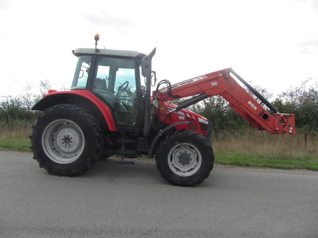 Massey Ferguson 5455 DYNA 4 TRACTOR WITH 955 LOADER Unlisted
