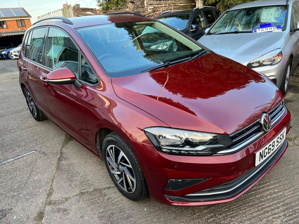 Volkswagen Golf SV