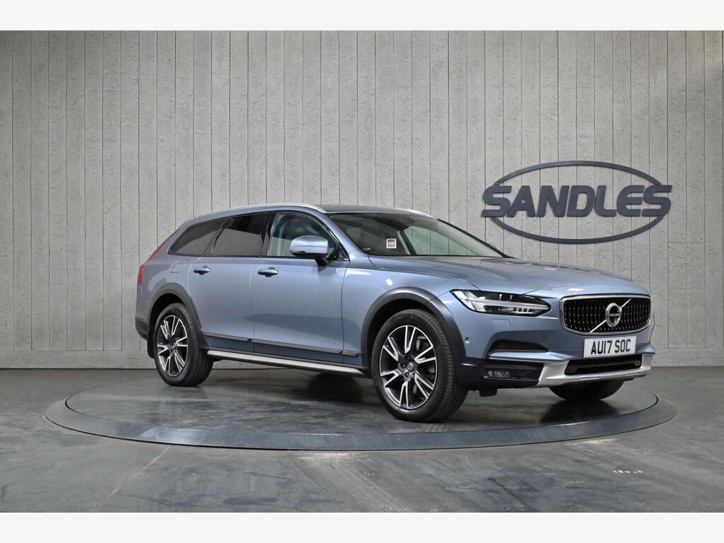 Volvo V90 Cross Country
