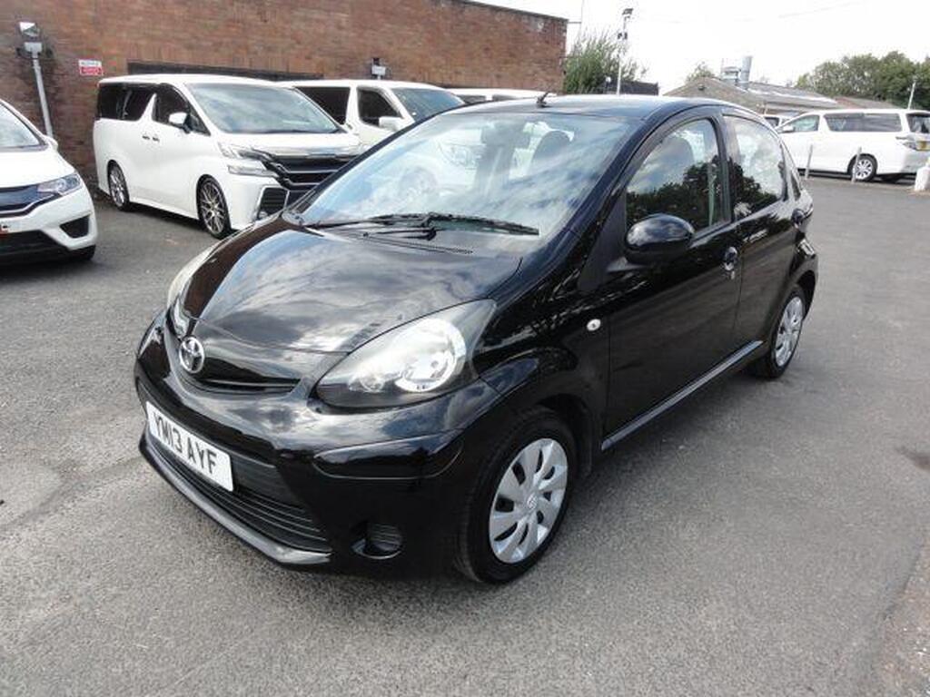 Toyota AYGO Hatchback 1.0 VVT-i Ice Euro 5 5dr