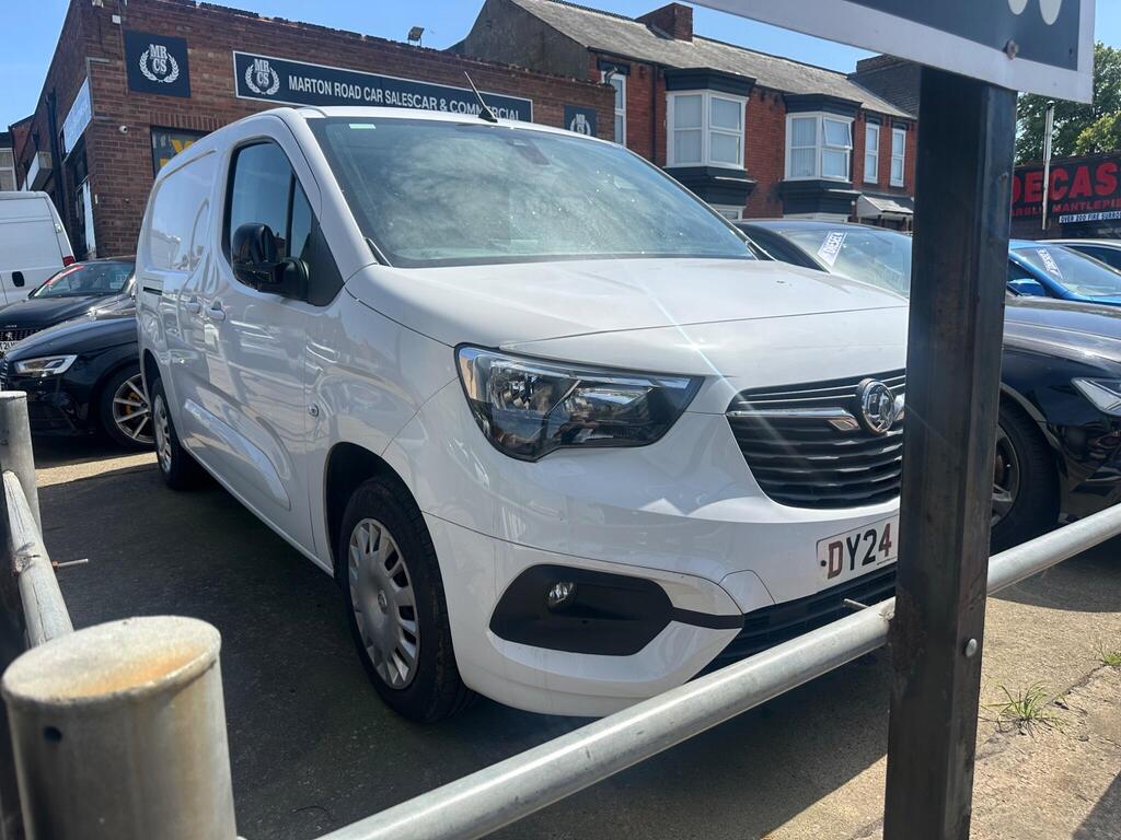 Vauxhall Combo Panel Van 1.5 Turbo D 2300 Pro L2 H1 Euro 6 (s/s) 6dr
