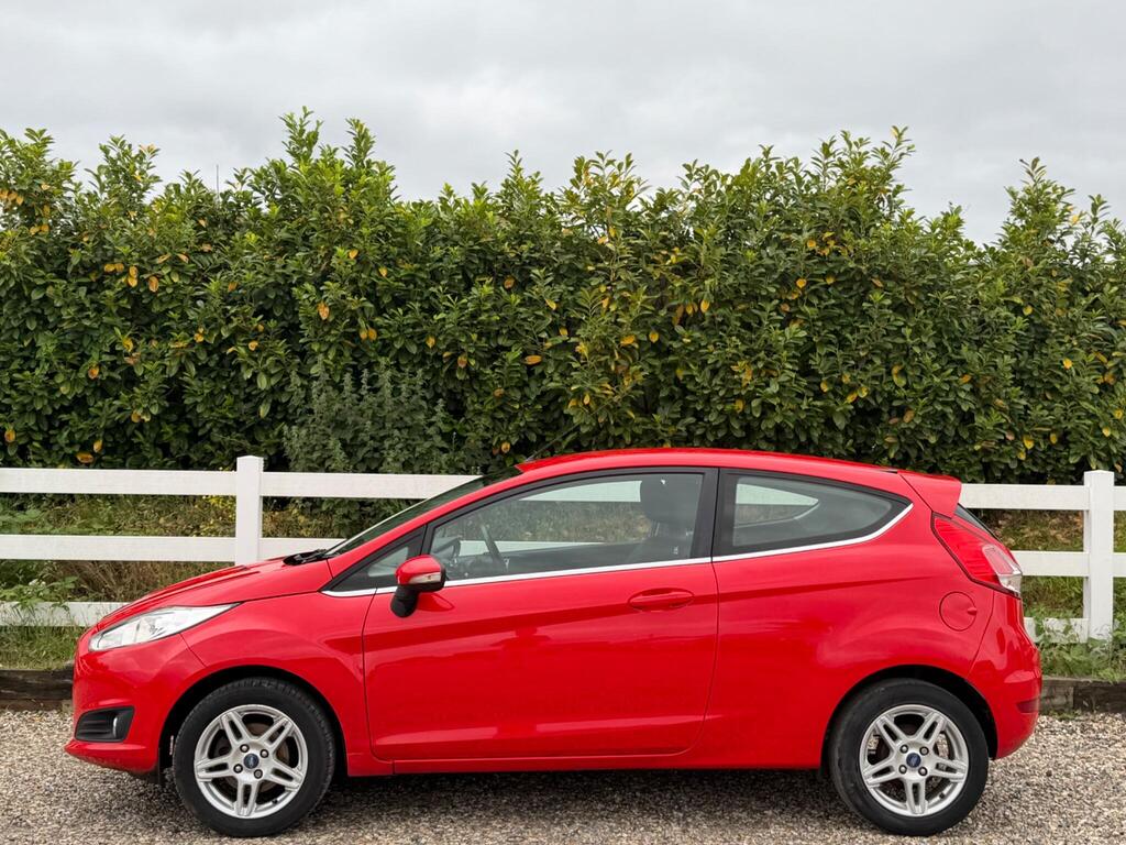 2013 Ford Fiesta thumbnail 10