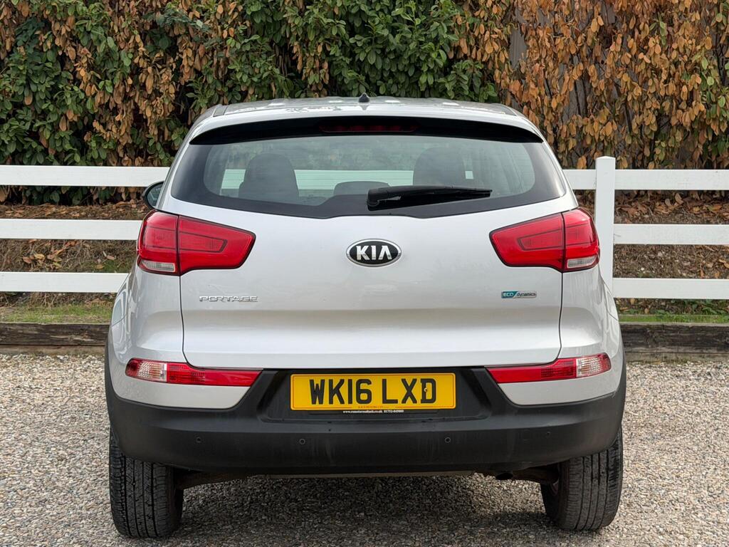 2016 Kia Sportage thumbnail 3
