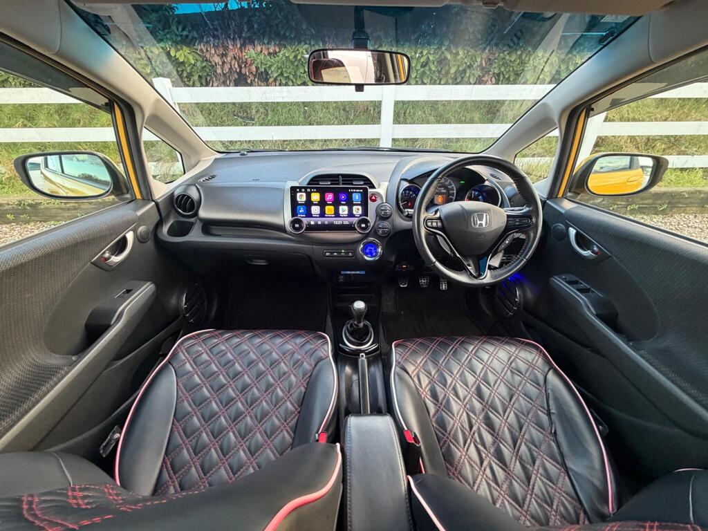 2012 Honda Fit thumbnail 15