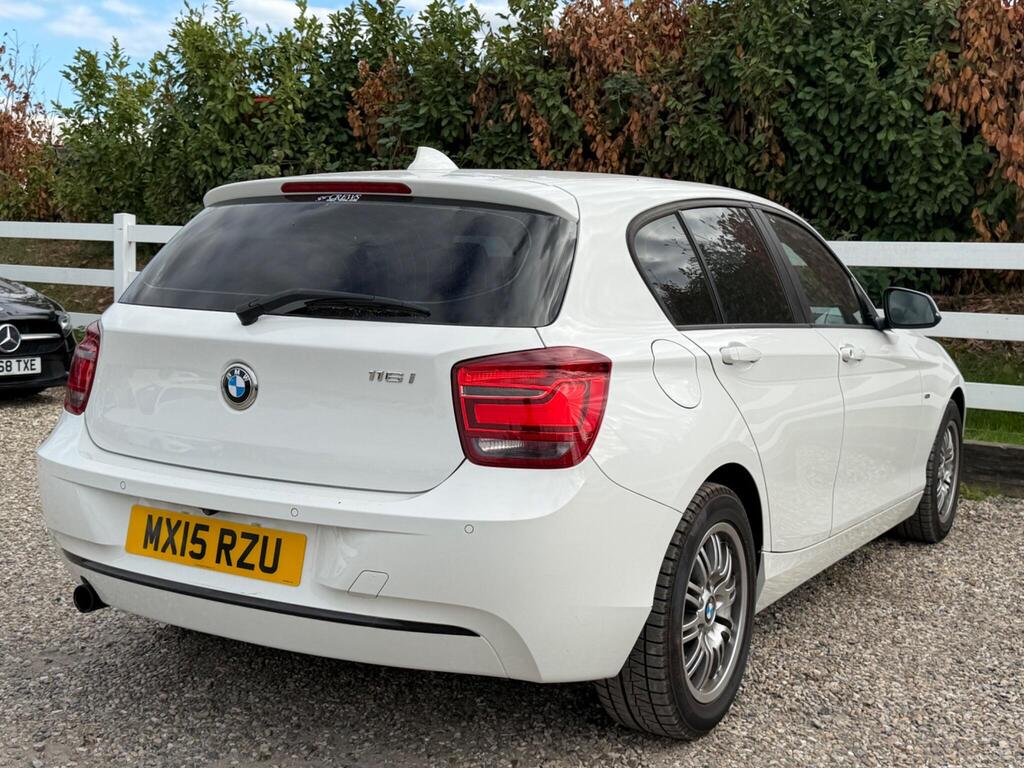 2015 BMW 1 Series thumbnail 13
