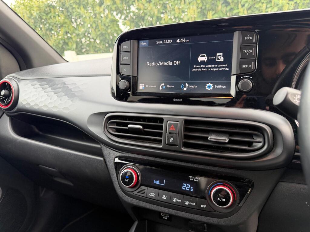 2022 Hyundai i10 thumbnail 32