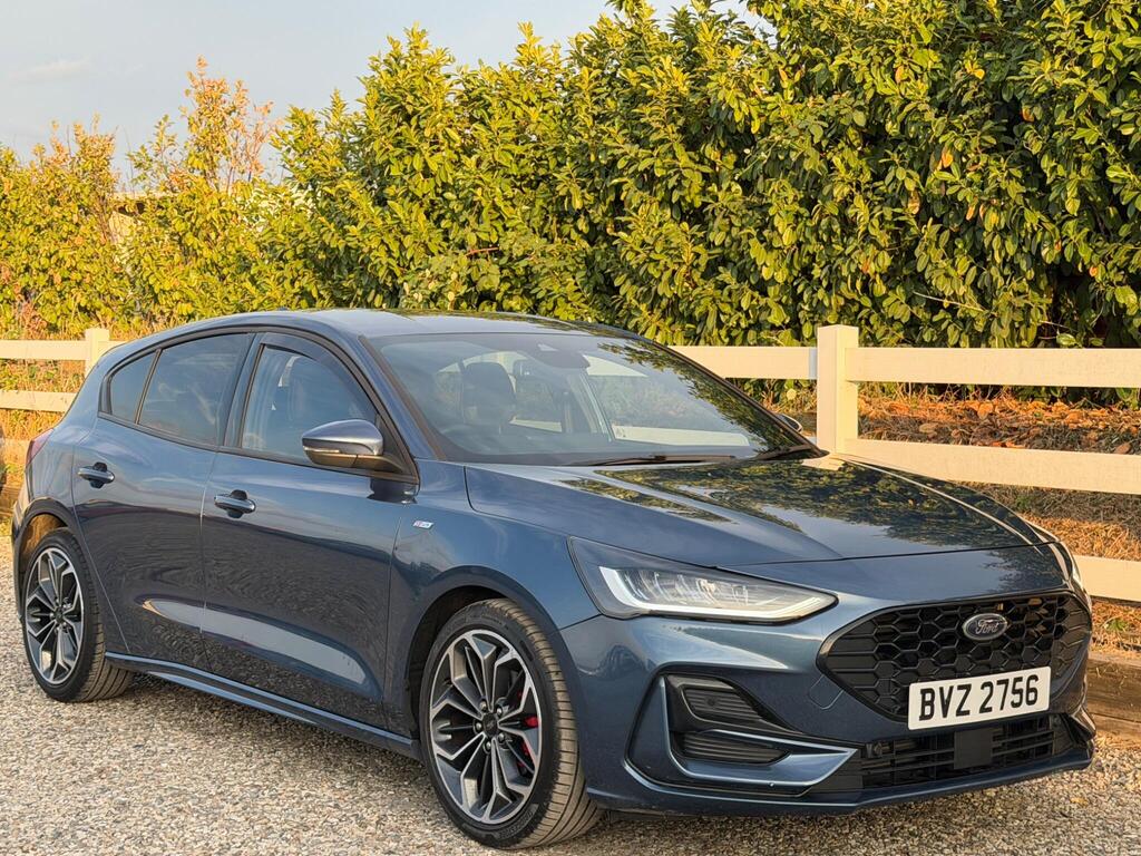 2024 Ford Focus thumbnail 4