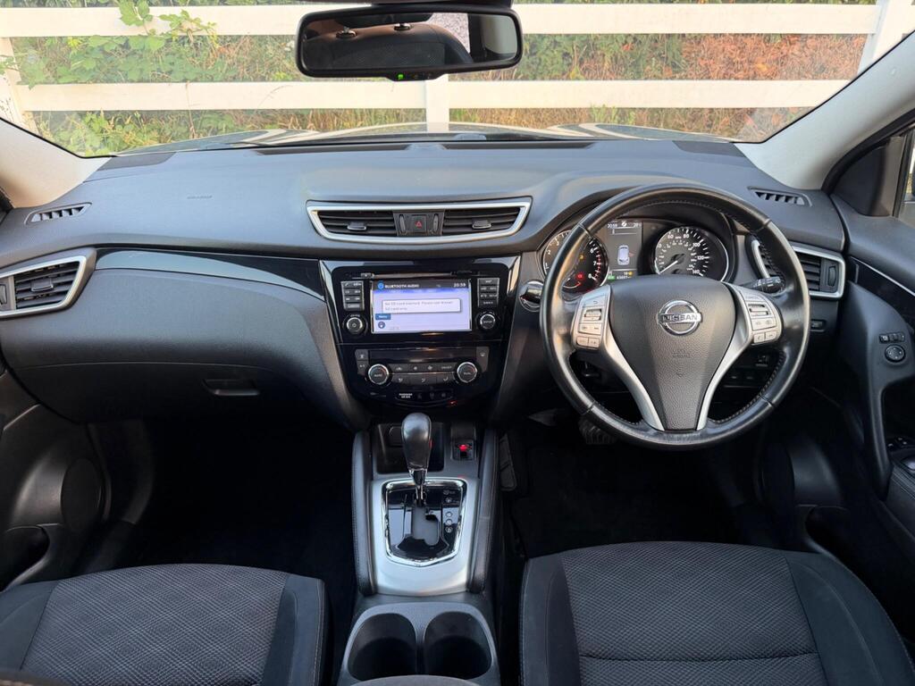 2015 Nissan Qashqai thumbnail 2
