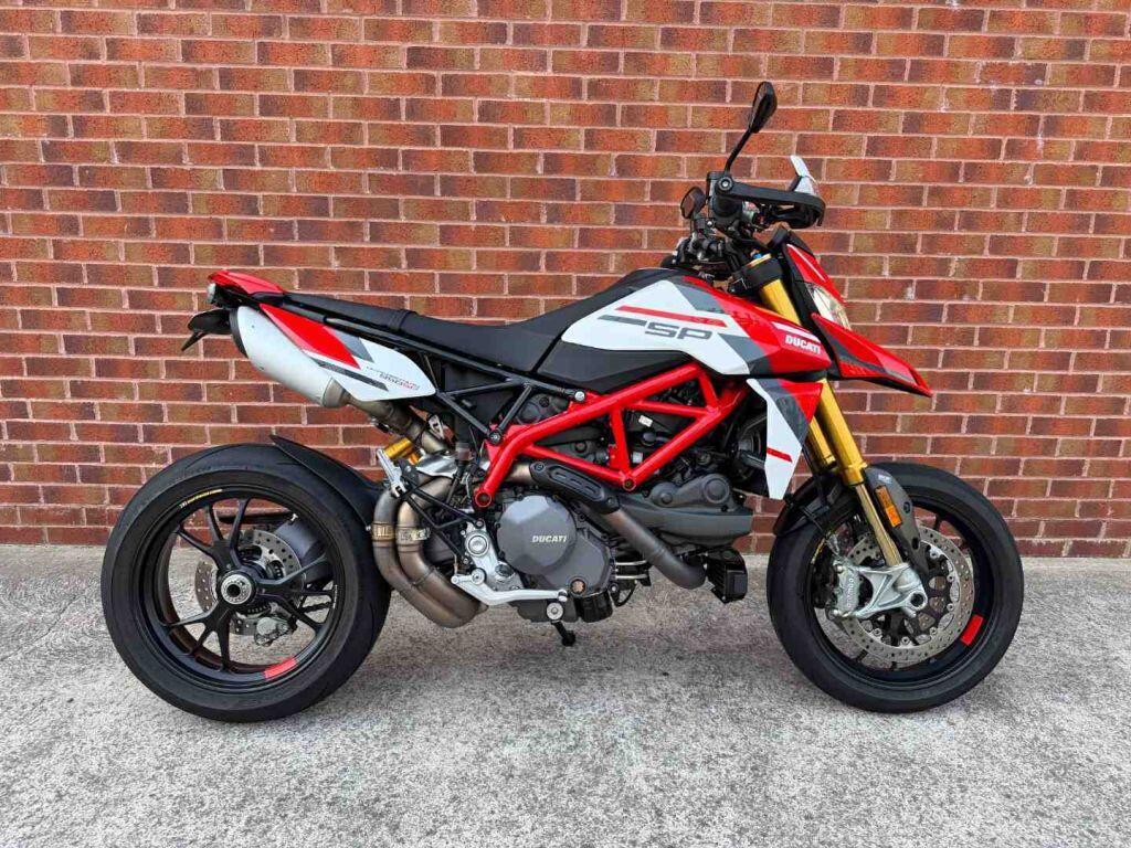 Ducati Hypermotard 950