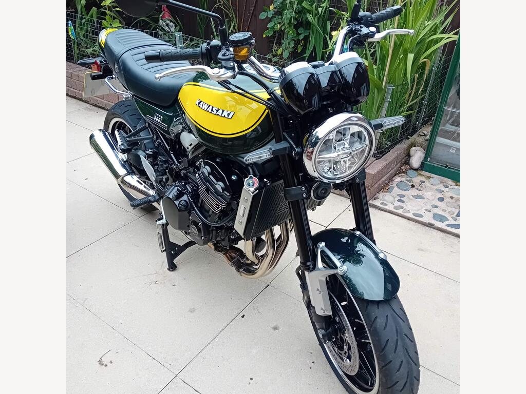 Kawasaki Z900 RS