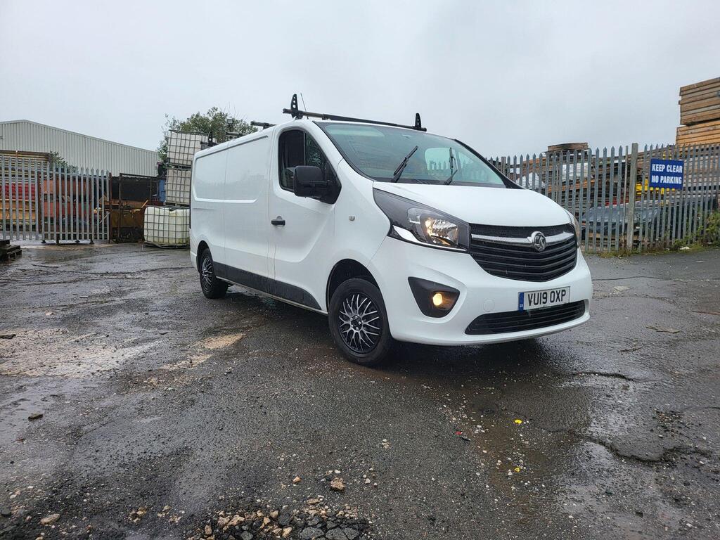 Vauxhall Vivaro Panel Van 1.6 CDTi 2900 Sportive L2 H1 Euro 6 5dr