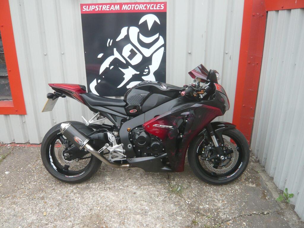 Honda CBR1000RR Fireblade Super Sports 1000 ROAD SPORT