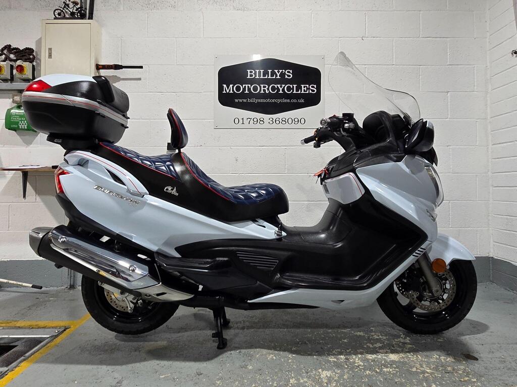 Suzuki Burgman 650