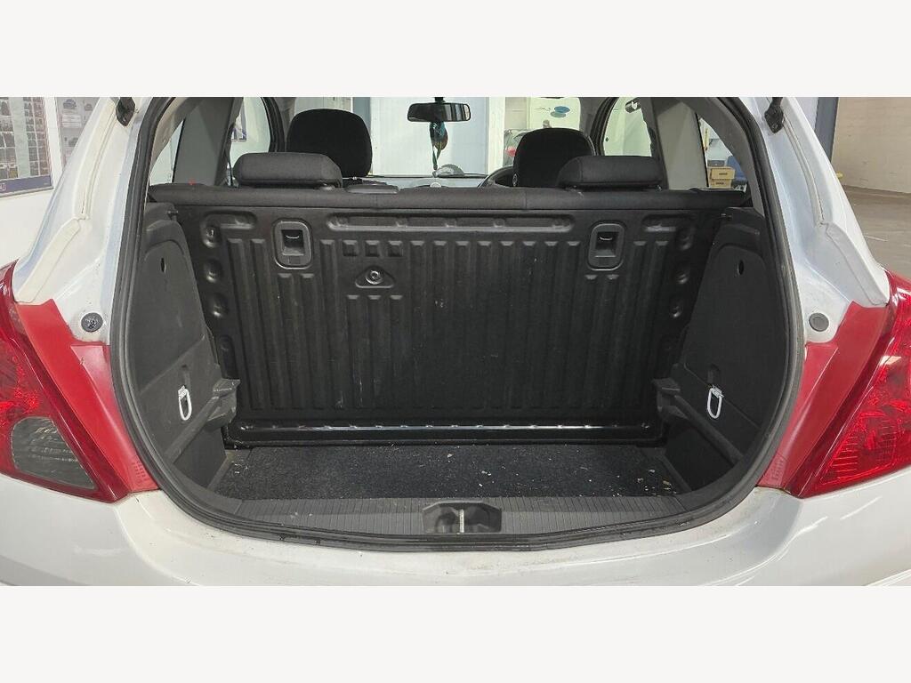 2014 Vauxhall Corsa thumbnail 12