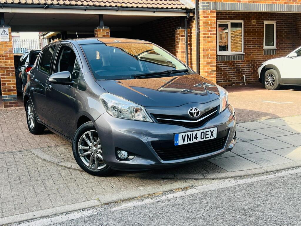 Toyota Yaris Hatchback 1.33 Dual VVT-i Icon Plus Multidrive S Euro 5 5dr