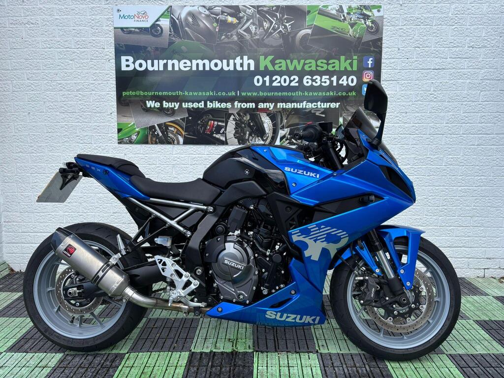 Suzuki GSX-8R