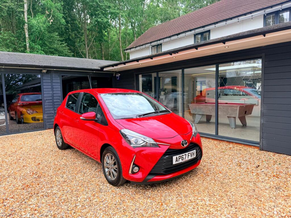 Toyota Yaris Hatchback 1.5 VVT-i Icon Euro 6 5dr
