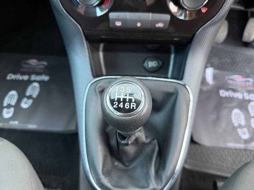 2010 Fiat Bravo thumbnail 29