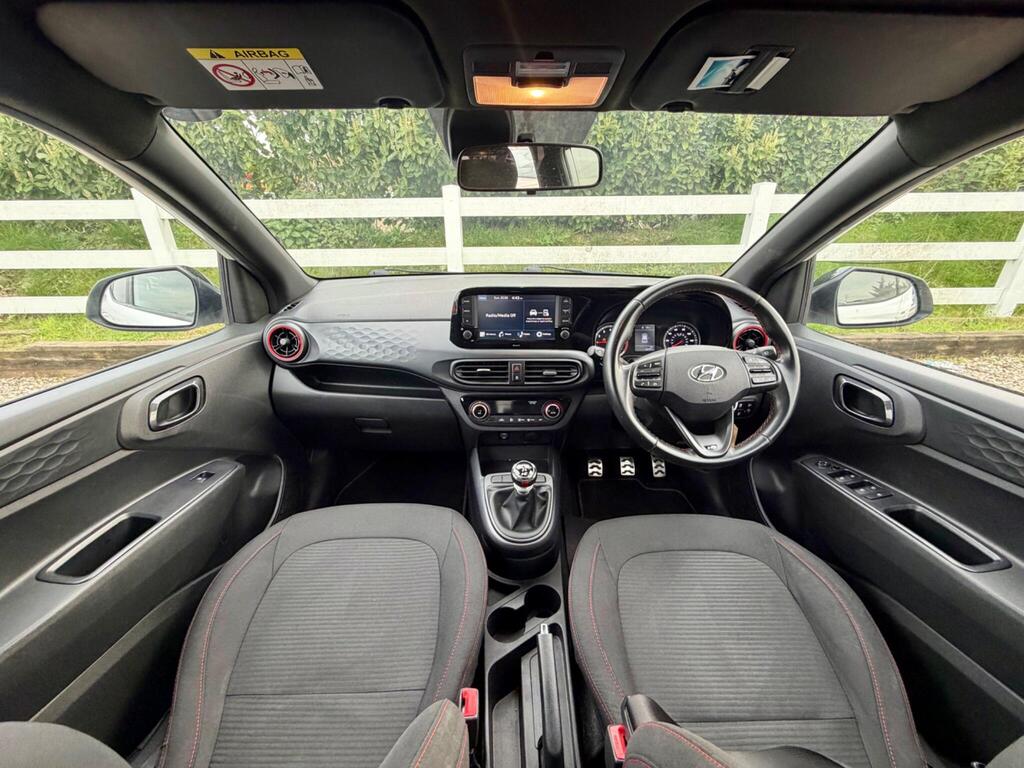 2022 Hyundai i10 thumbnail 20