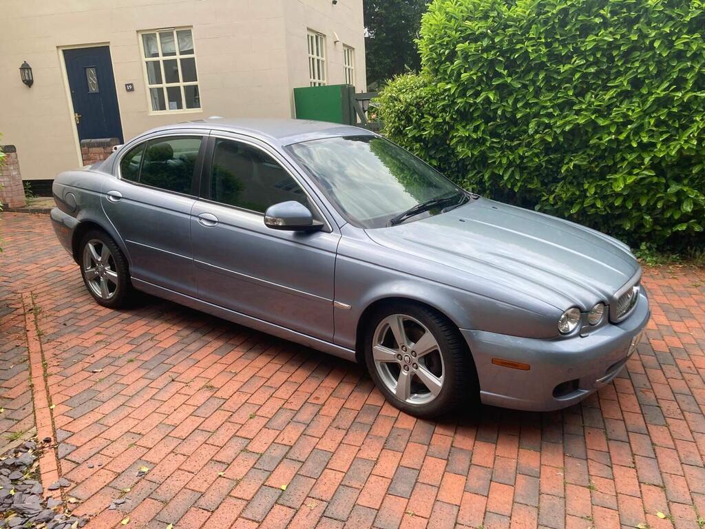 Jaguar X-Type