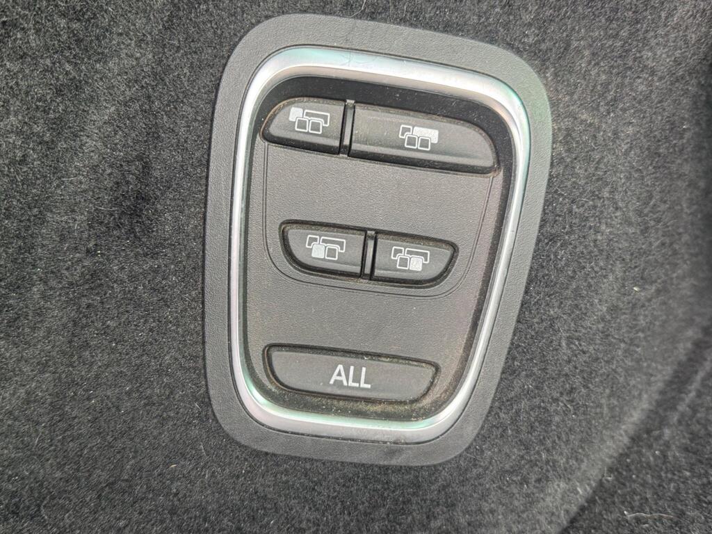 Renault Grand Scenic 1.6 dCi Dynamique S Nav Euro 6 (s/s) 5dr thumbnail 34