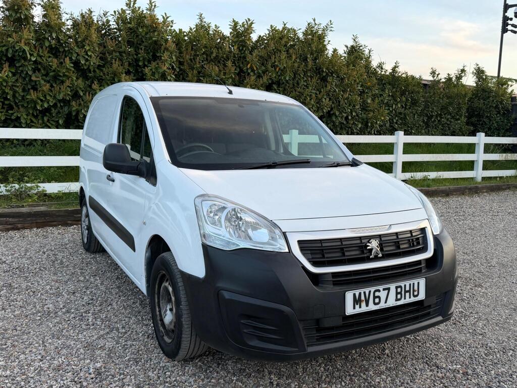 2017 Peugeot Partner thumbnail 4