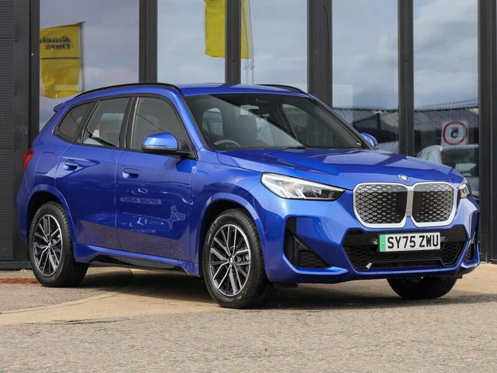 BMW iX1