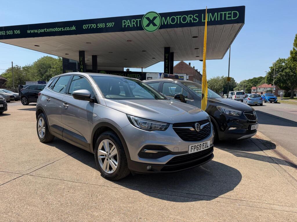 Vauxhall Grandland X SUV 1.2 Turbo SE Euro 6 (s/s) 5dr