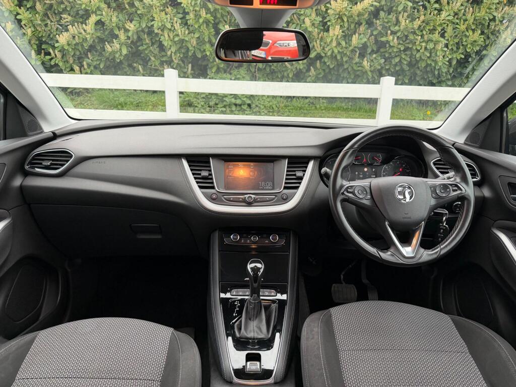 2018 Vauxhall Grandland X thumbnail 15