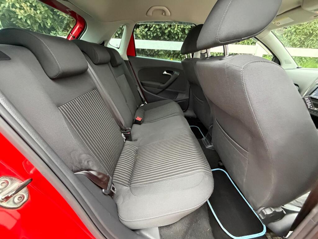 2012 Volkswagen Polo thumbnail 21