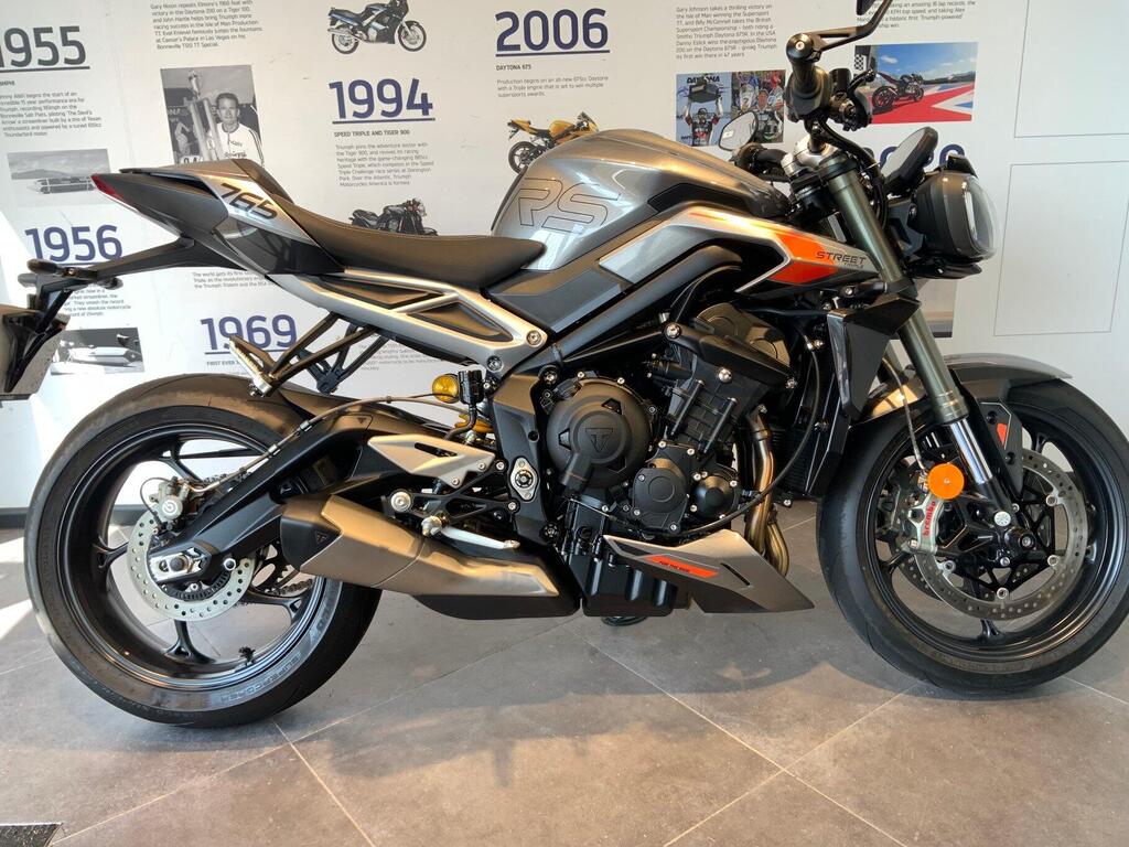 Triumph Street Triple 765