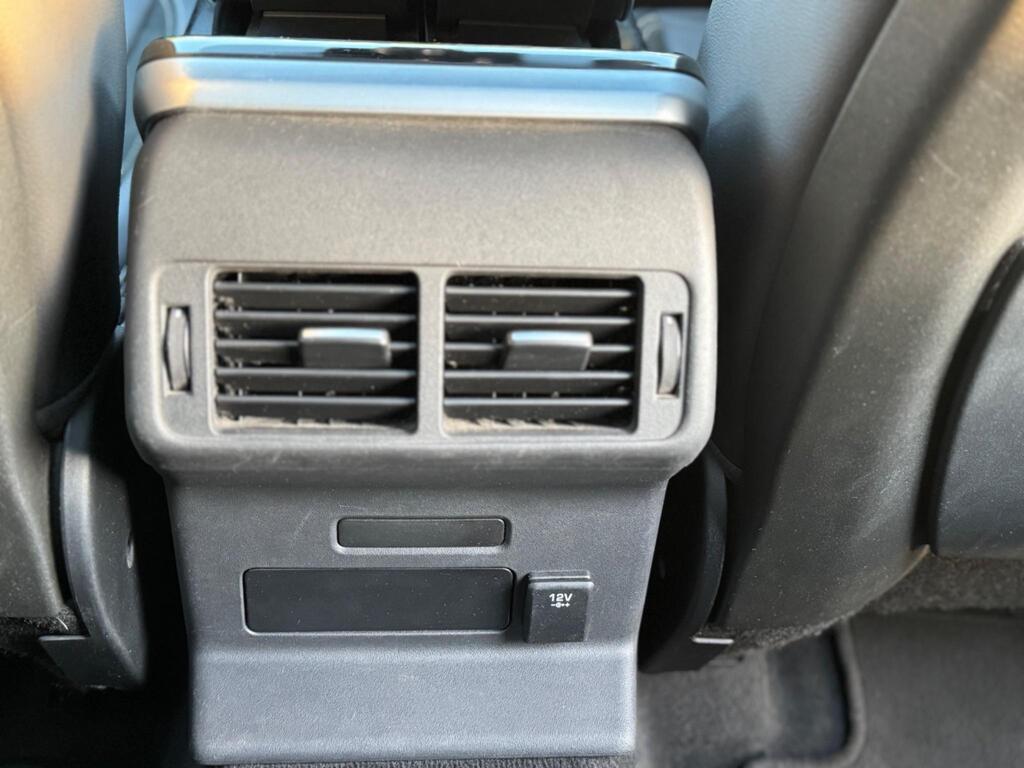 Land Rover Range Rover Velar 2.0 D240 R-Dynamic S Auto 4WD Euro 6 (s/s) 5dr thumbnail 50