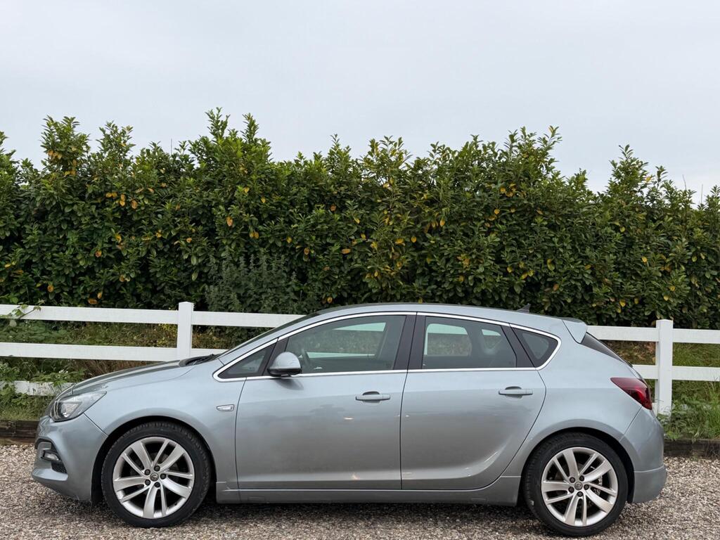 2015 Vauxhall Astra thumbnail 10