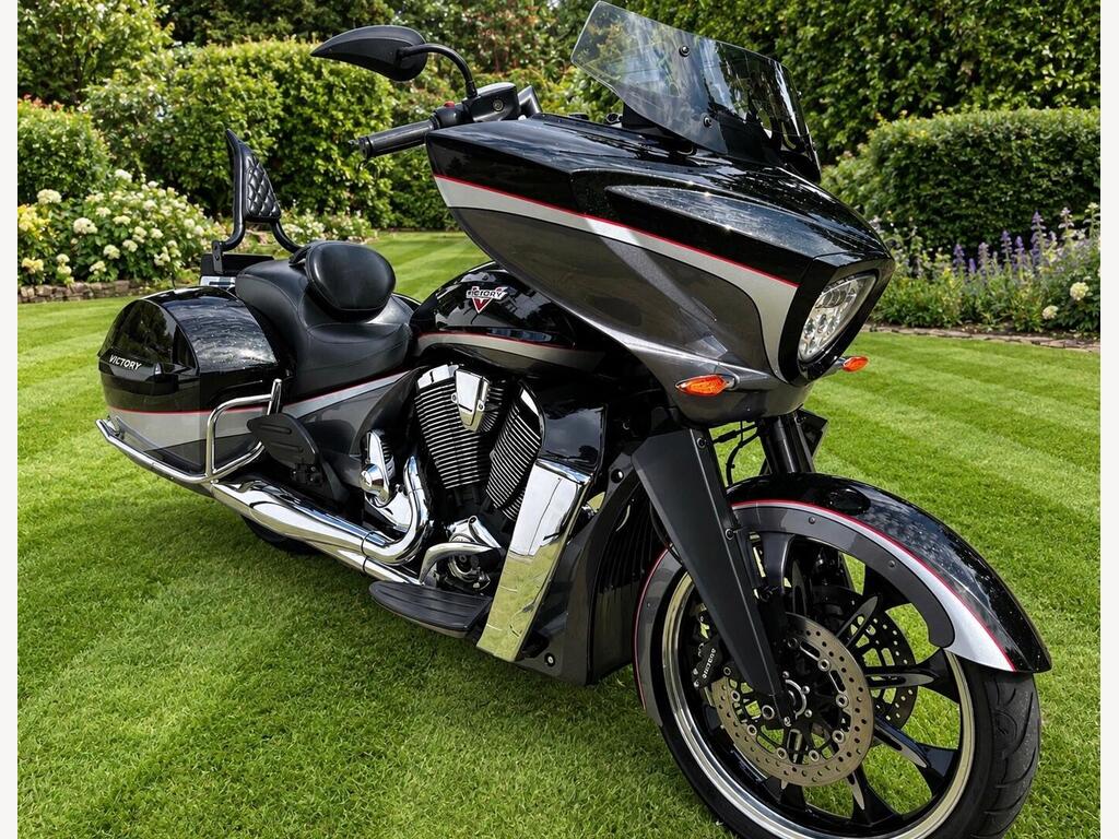 Victory Magnum Tourer 1731