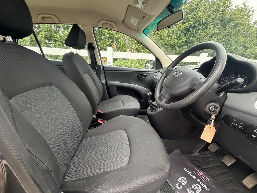 2012 Hyundai i10 thumbnail 18