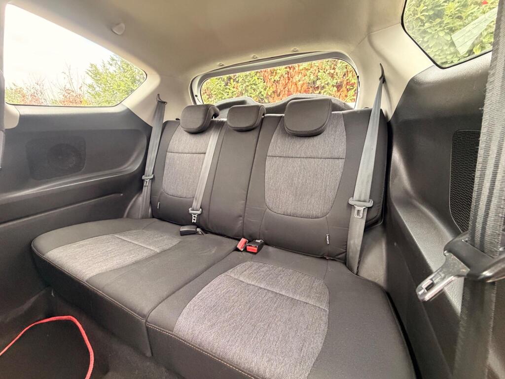 2012 Kia Picanto thumbnail 39