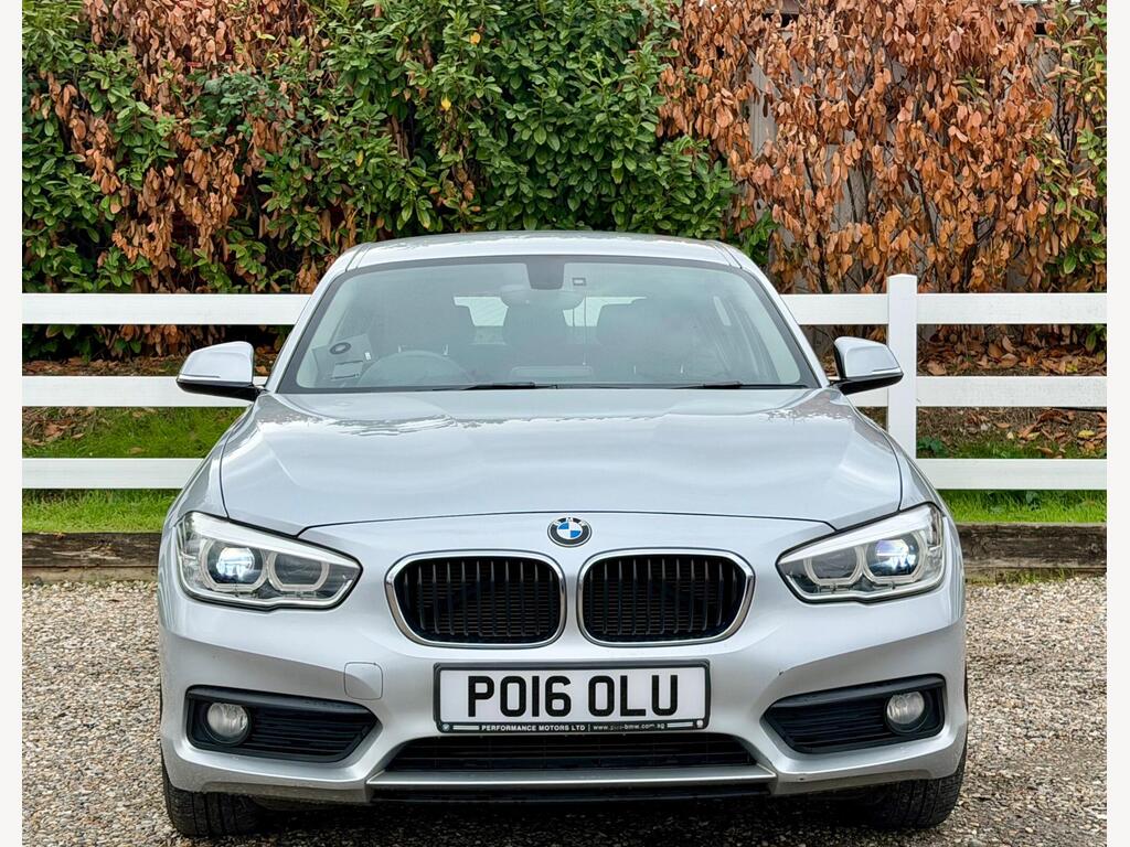 2016 BMW 1 Series thumbnail 4
