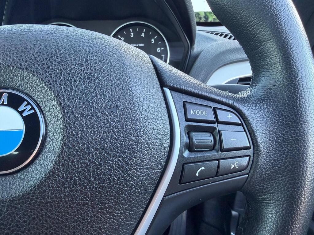 2015 BMW 2 Series thumbnail 23