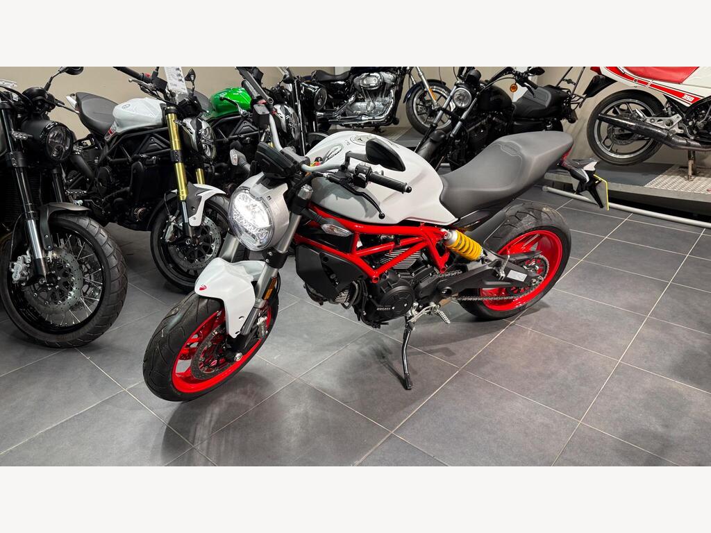 Ducati Monster 797