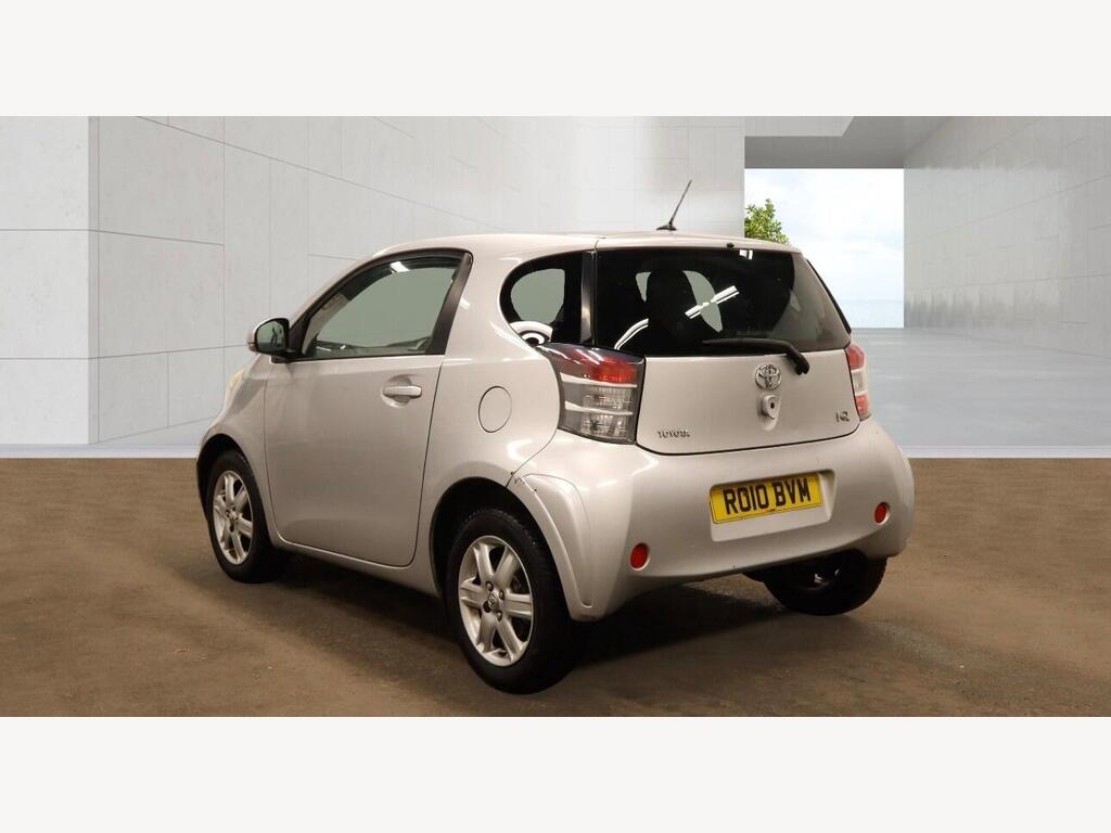 2010 Toyota iQ thumbnail 3
