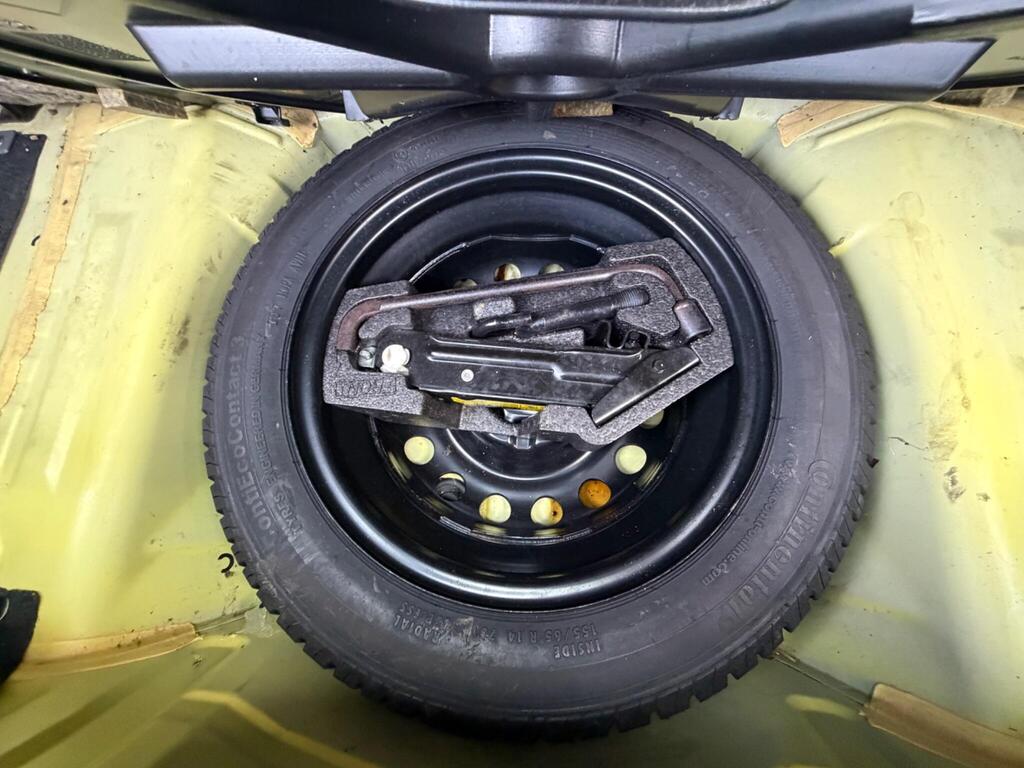 2011 Peugeot 107 thumbnail 20