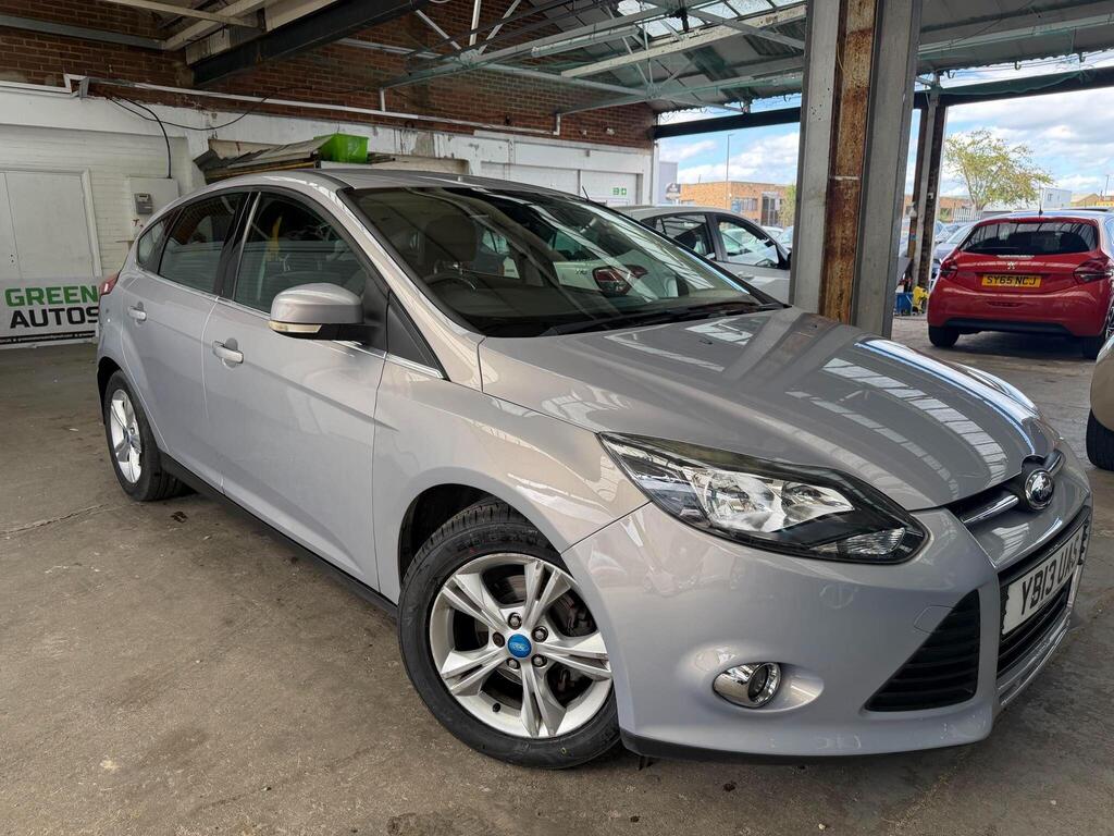 Ford Focus Hatchback 1.6 Zetec Powershift Euro 5 5dr