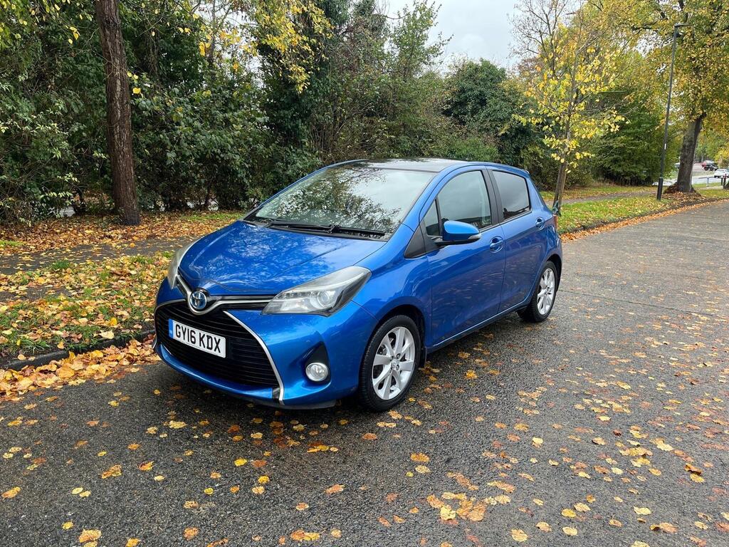 Toyota Yaris Hatchback 1.5 VVT-h Excel E-CVT Euro 6 5dr (Safety Sense, 15in)