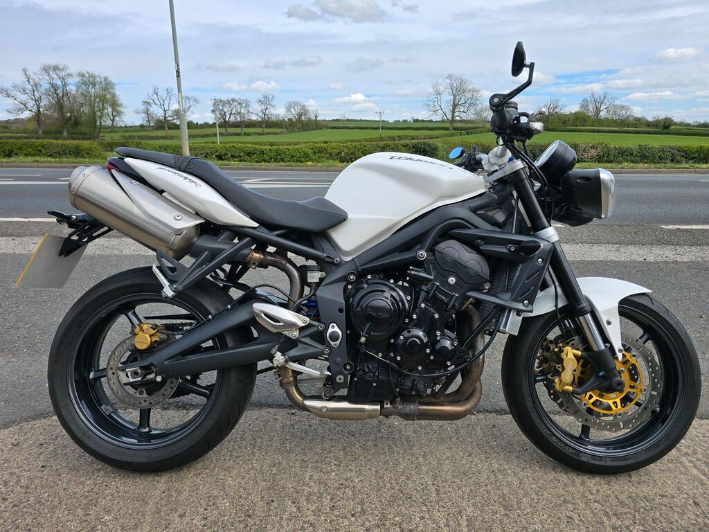 Triumph Street Triple 675 Naked 675 R