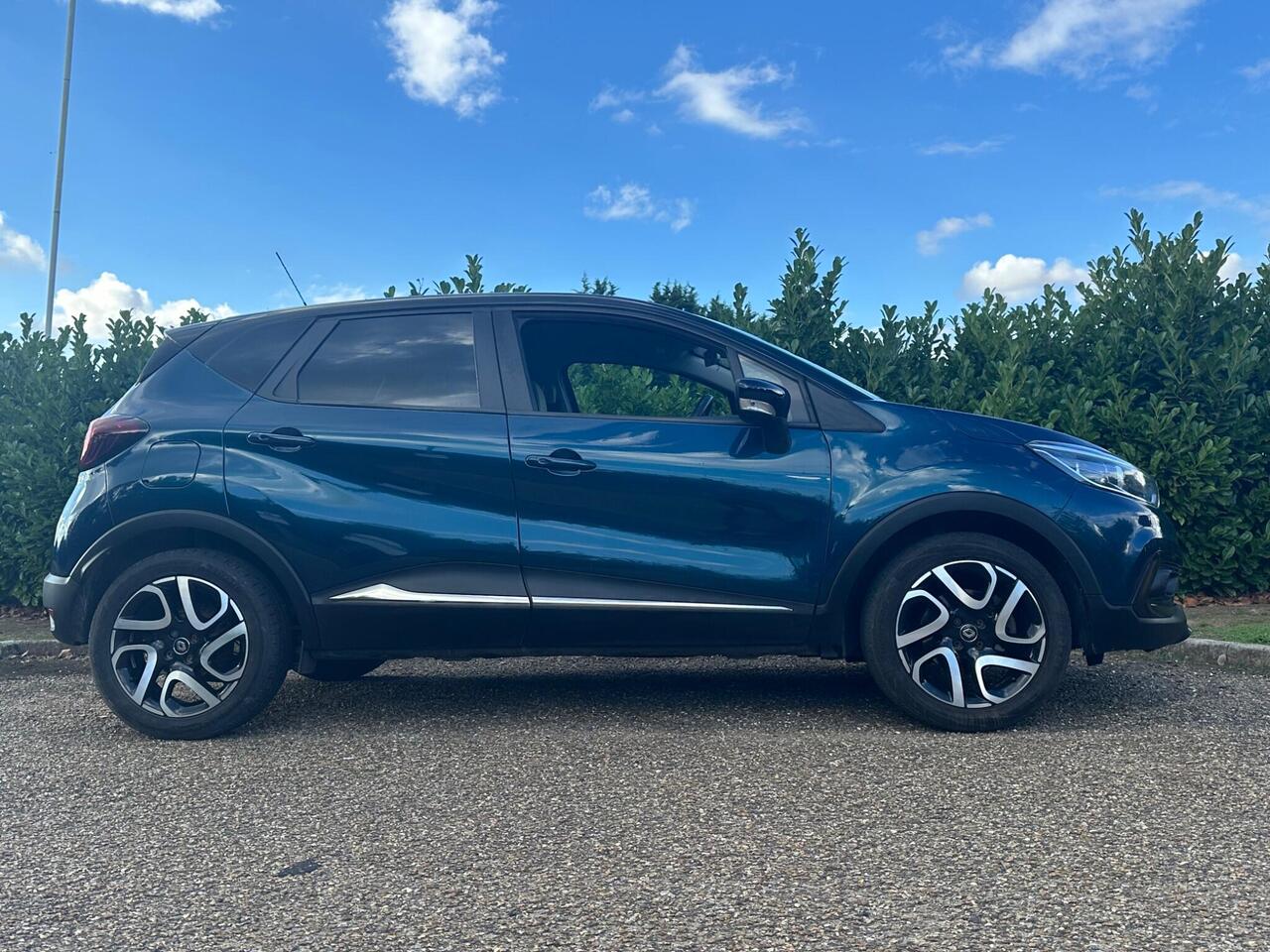Renault Captur — photo 8
