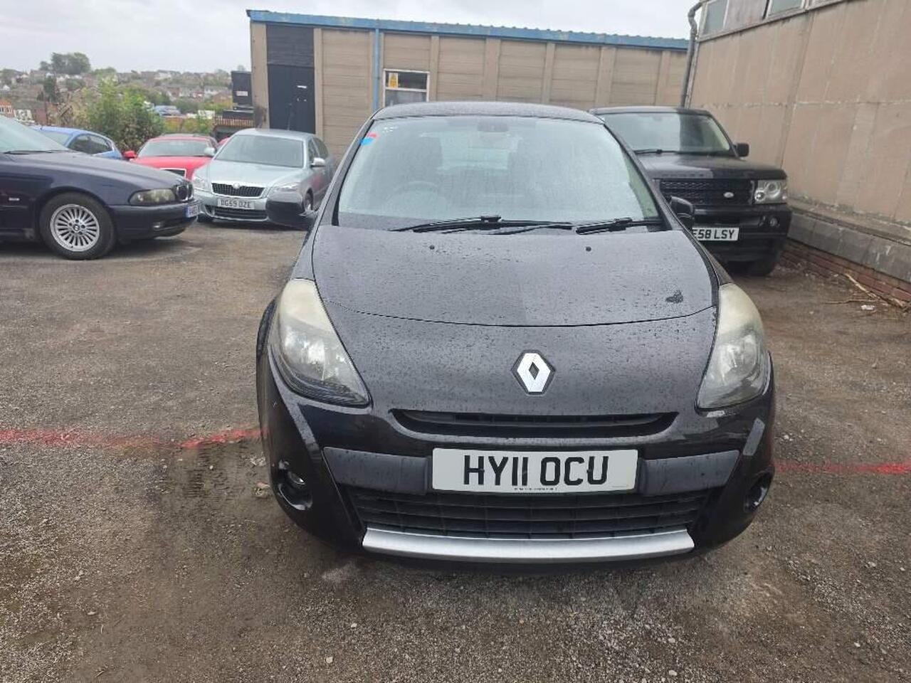 Renault Clio — photo 2