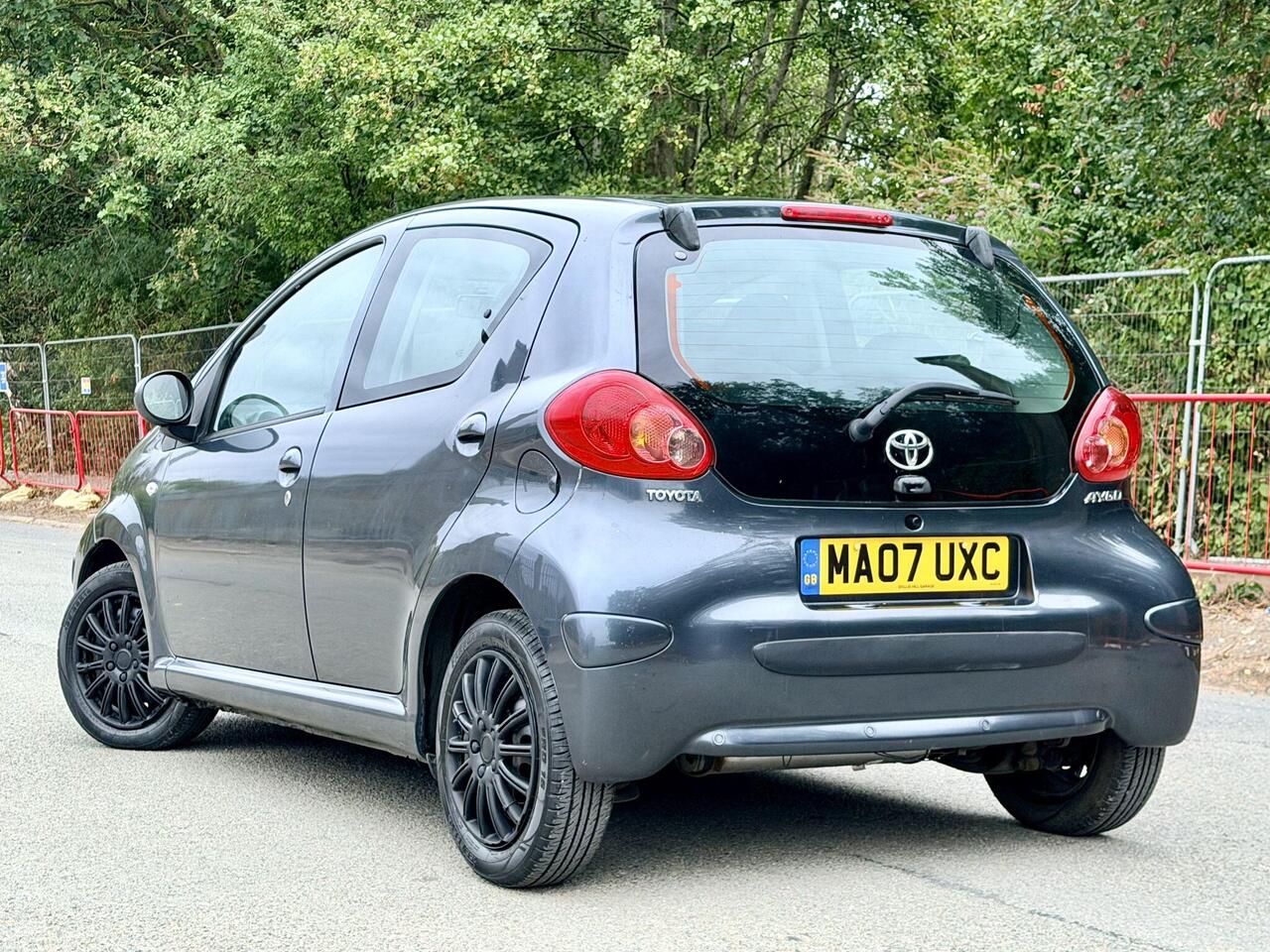 Toyota AYGO — photo 13