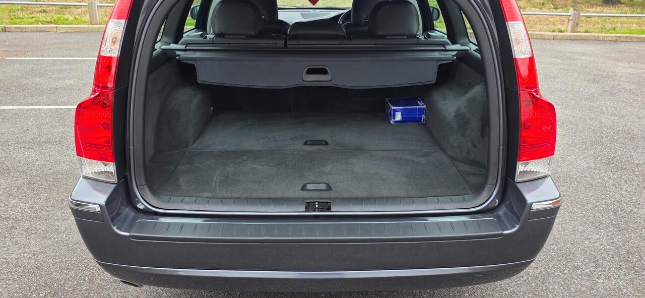 Volvo V70 — photo 71